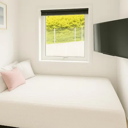 Panoramic View & Comfort *