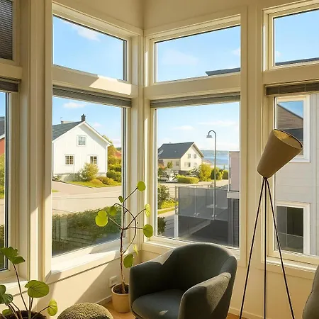 Panoramic View & Comfort * Alesund